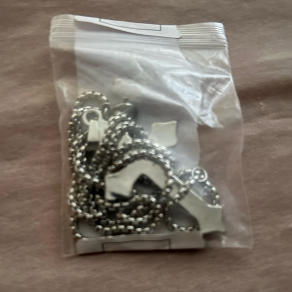 BOGO 50% Off NWT Men's Silver tone Cross Necklace - Picture 3 of 5